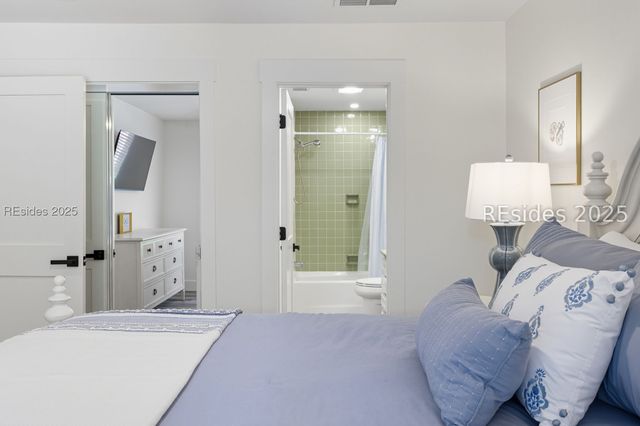 11 Muirfield Rd, Hilton Head Island, SC 29928