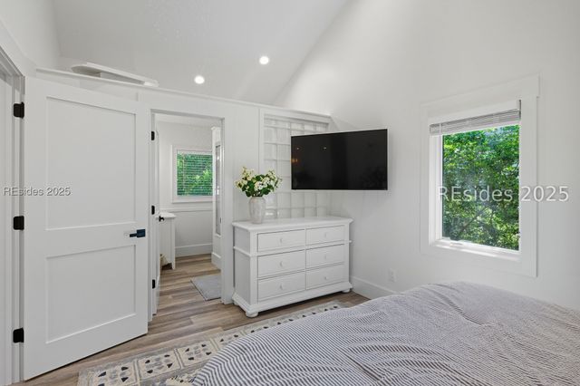 11 Muirfield Rd, Hilton Head Island, SC 29928