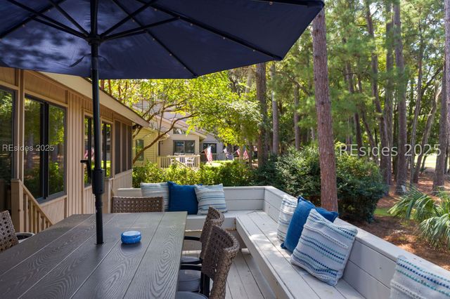 11 Muirfield Rd, Hilton Head Island, SC 29928