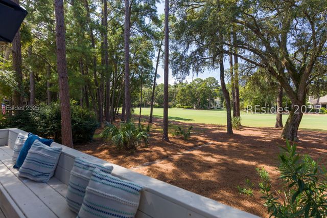 11 Muirfield Rd, Hilton Head Island, SC 29928
