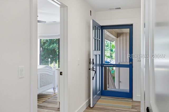 11 Muirfield Rd, Hilton Head Island, SC 29928