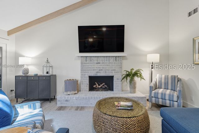 11 Muirfield Rd, Hilton Head Island, SC 29928