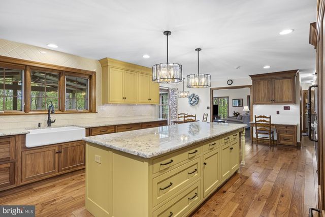 1653 WATERGLEN DR, West Chester, PA 19382