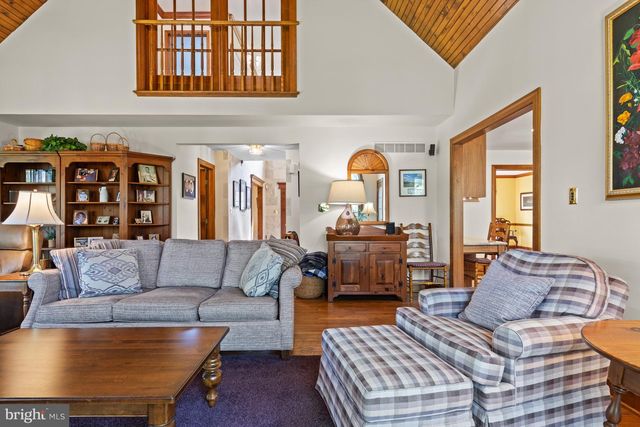 1653 WATERGLEN DR, West Chester, PA 19382