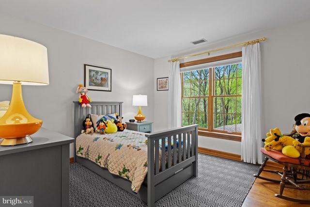 1653 WATERGLEN DR, West Chester, PA 19382