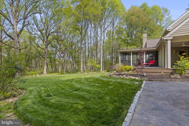 1653 WATERGLEN DR, West Chester, PA 19382