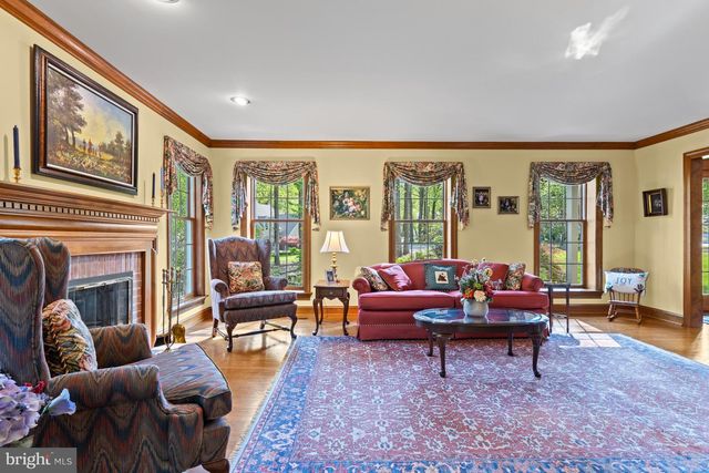 1653 WATERGLEN DR, West Chester, PA 19382