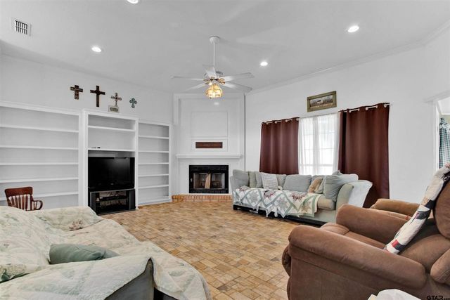 149 Pecan Street, Frankston, TX 75763