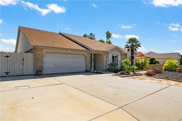 13825 Topsail St, Corpus Christi, TX 78418