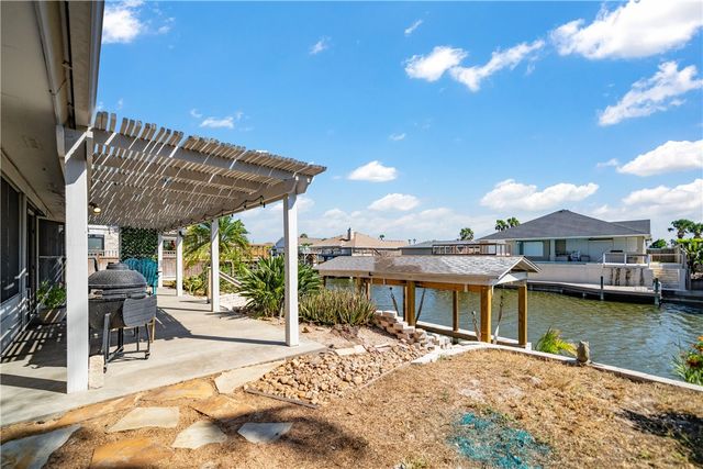 13825 Topsail St, Corpus Christi, TX 78418