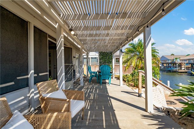 13825 Topsail St, Corpus Christi, TX 78418