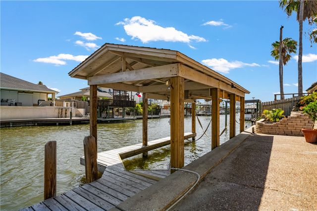 13825 Topsail St, Corpus Christi, TX 78418