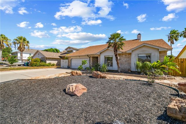 13825 Topsail St, Corpus Christi, TX 78418
