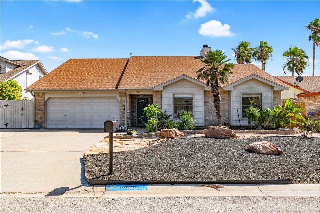 13825 Topsail St, Corpus Christi, TX 78418
