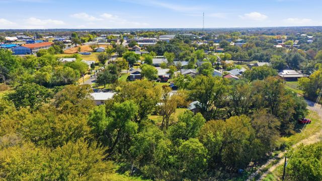 631 Coleman Street, Stephenville, TX 76401