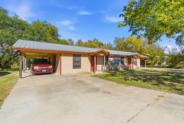 631 Coleman Street, Stephenville, TX 76401