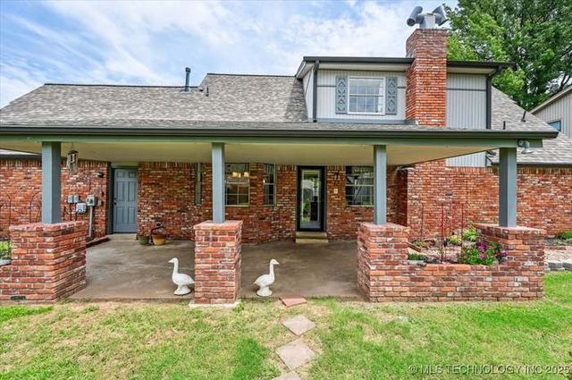 6310 S 72nd Place, Tulsa, OK 74133