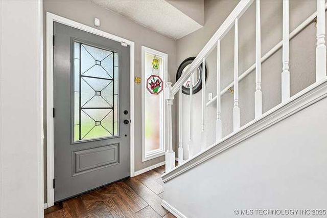6310 S 72nd Place, Tulsa, OK 74133
