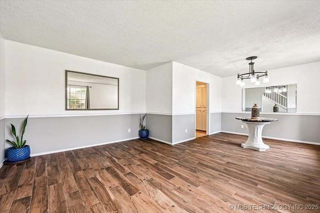 6310 S 72nd Place, Tulsa, OK 74133