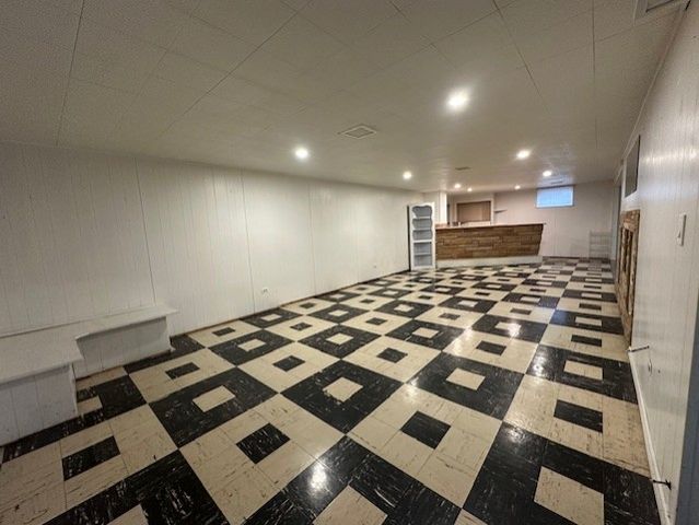 1229 Algonquin Drive, Elgin, IL 60120