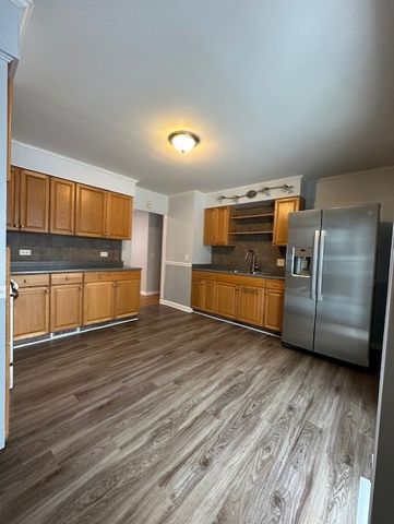 1229 Algonquin Drive, Elgin, IL 60120