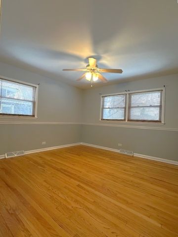 1229 Algonquin Drive, Elgin, IL 60120