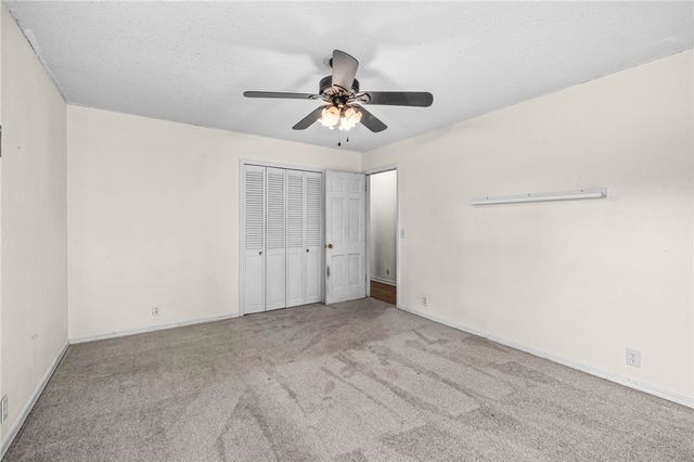 999 S Curtis Avenue, Pea Ridge, AR 72751