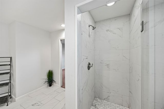 4914 Ventura Lane, Houston, TX 77021