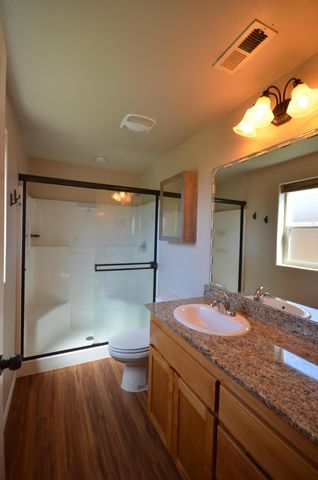 3512 Avenue H, White City, OR 97503