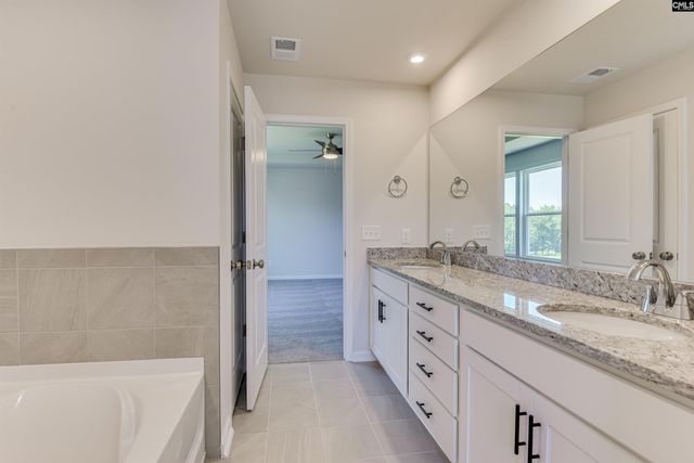136 Bloomsbury Drive, Lexington, SC 29073