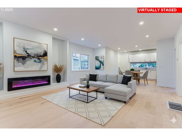 122 Ne 44TH Ave, Portland, OR 97213