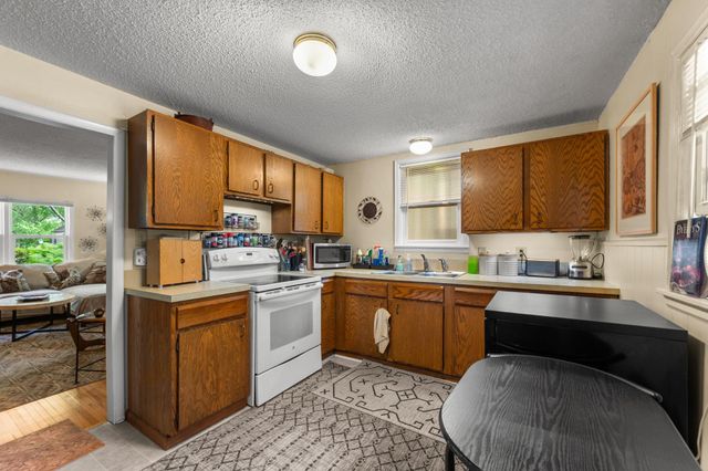 3331 Beard Avenue N, Robbinsdale, MN 55422