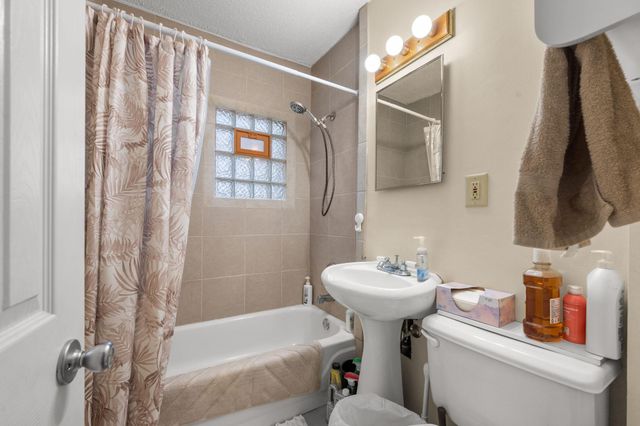 3331 Beard Avenue N, Robbinsdale, MN 55422