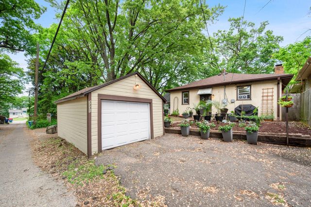3331 Beard Avenue N, Robbinsdale, MN 55422