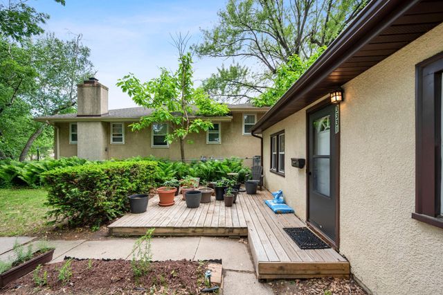 3331 Beard Avenue N, Robbinsdale, MN 55422