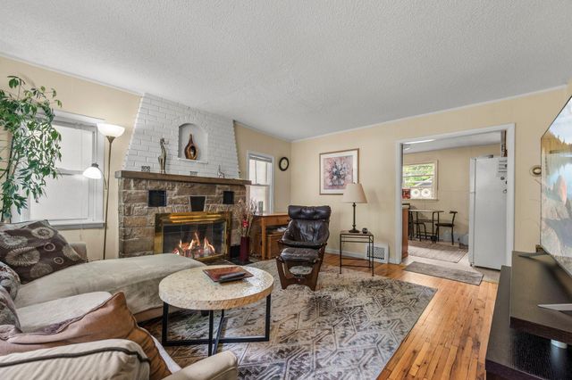 3331 Beard Avenue N, Robbinsdale, MN 55422