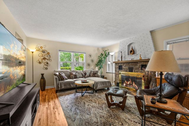 3331 Beard Avenue N, Robbinsdale, MN 55422