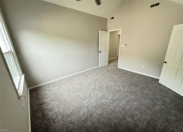 458 Warner Hall PL, Newport News, VA 23608