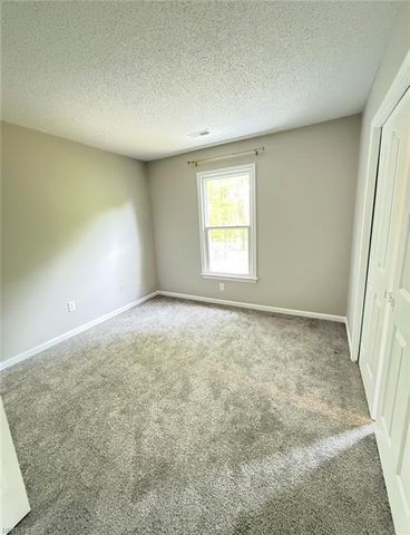 458 Warner Hall PL, Newport News, VA 23608