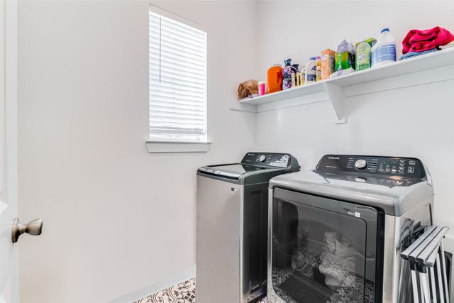 1118 Queensdown Way, Forney, TX 75126