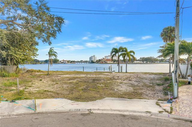 3901 14TH WAY NE, St Petersburg, FL 33703