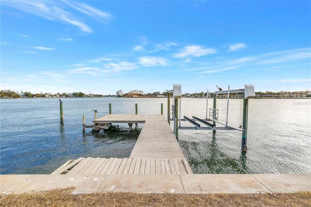 3901 14TH WAY NE, St Petersburg, FL 33703