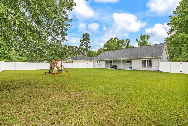 5630 Dinkler Ave., Loris, SC 29569