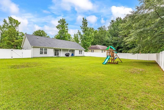5630 Dinkler Ave., Loris, SC 29569