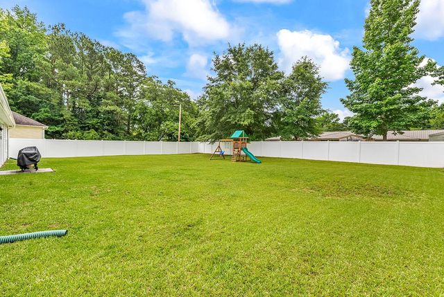 5630 Dinkler Ave., Loris, SC 29569