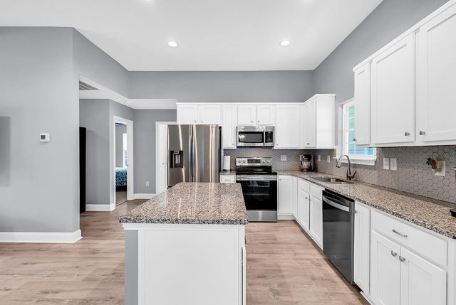 5630 Dinkler Ave., Loris, SC 29569