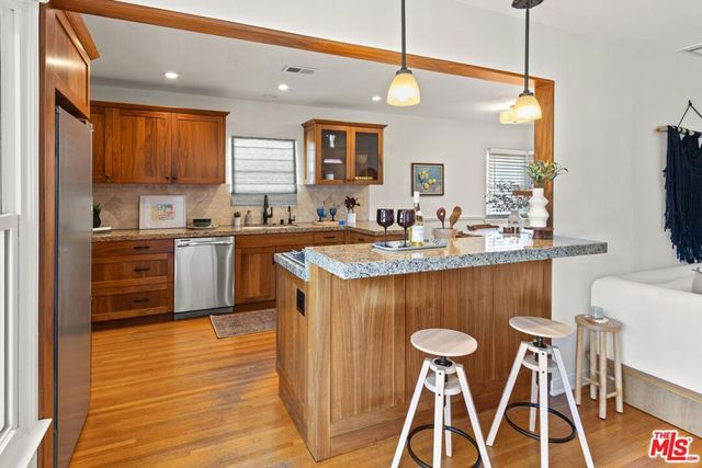 6531 W 77th Street, Los Angeles, CA 90045