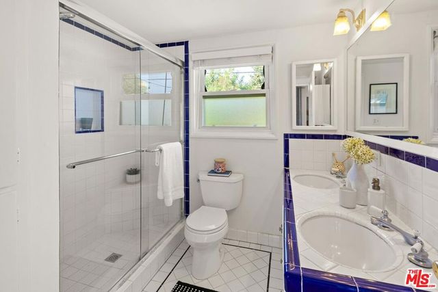 6531 W 77th Street, Los Angeles, CA 90045