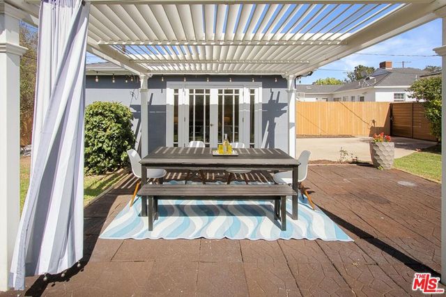 6531 W 77th Street, Los Angeles, CA 90045
