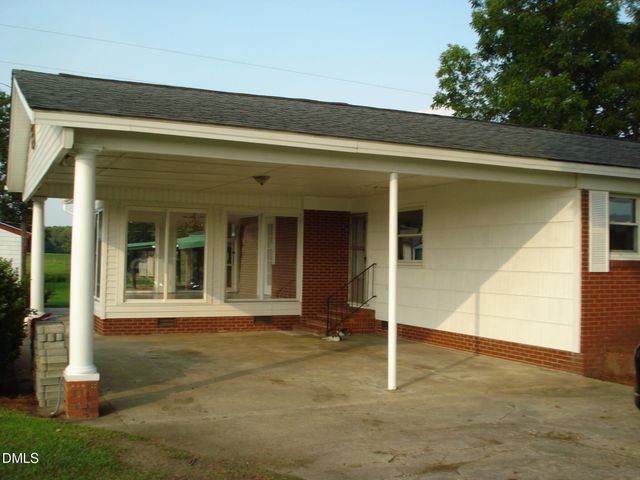 3900 N Spring Branch Road, Dunn, NC 28334